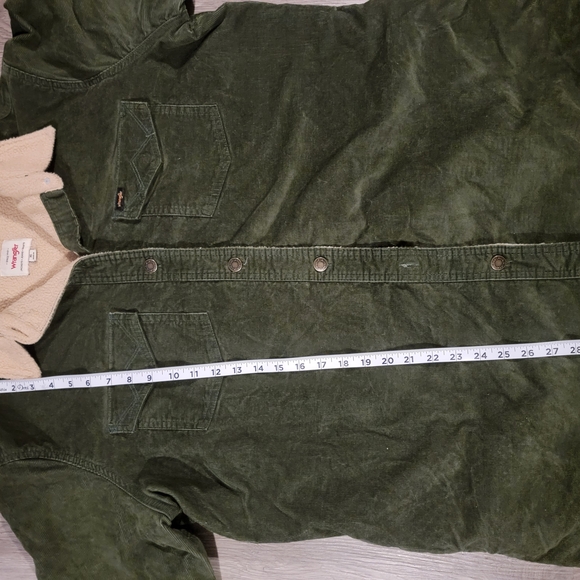 Wrangler Green Sherpa-Lined Jacket - Picture 8 of 10